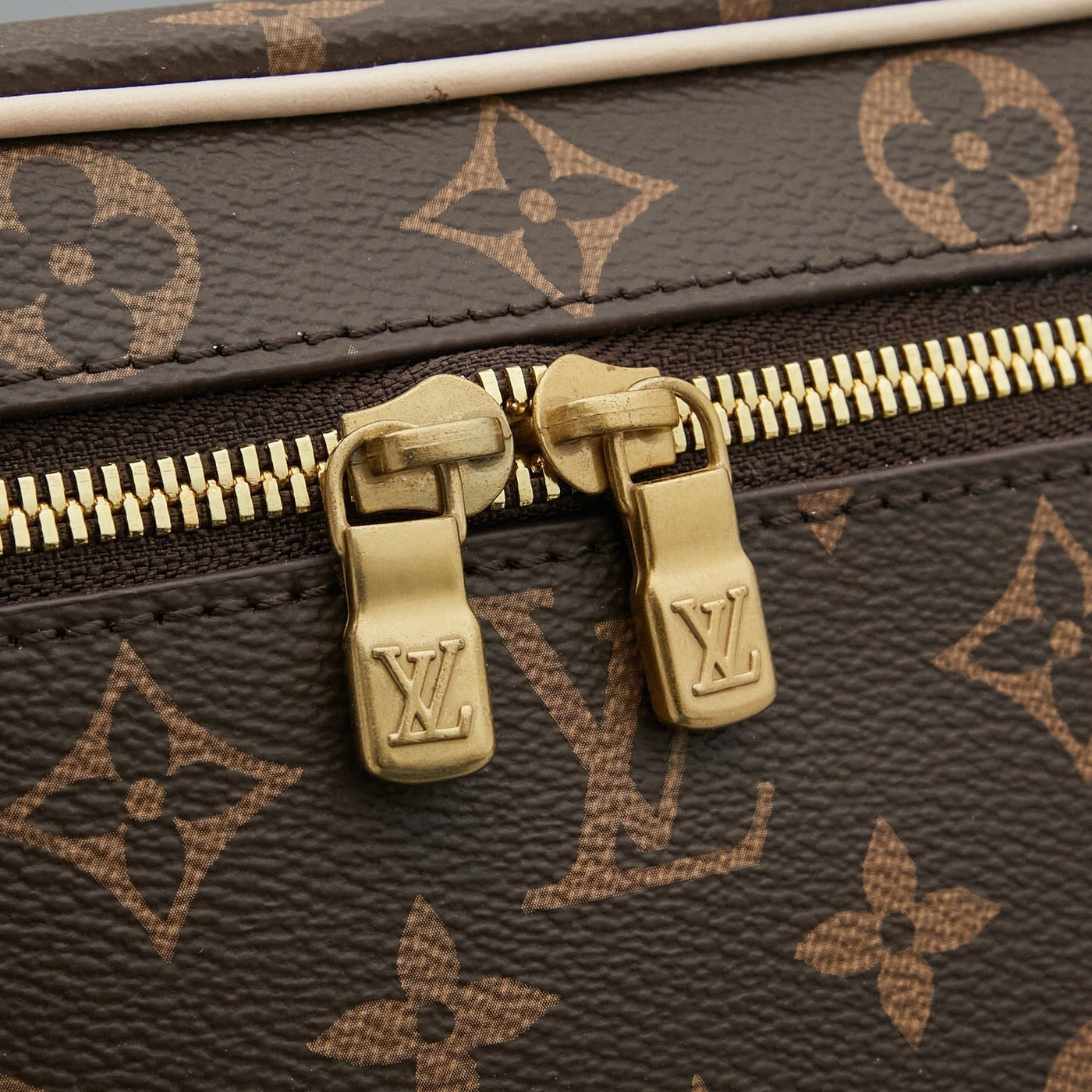 NICE GM 31 VANITY CASE