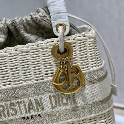 lady Di*r wicker bag - image 3