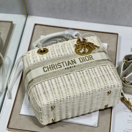 lady Di*r wicker bag - image 4