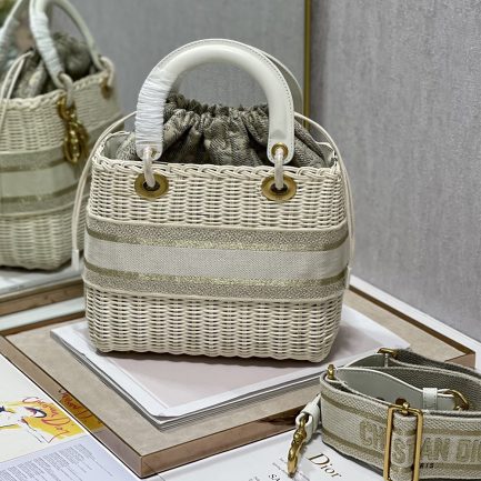 lady Di*r wicker bag - image 5