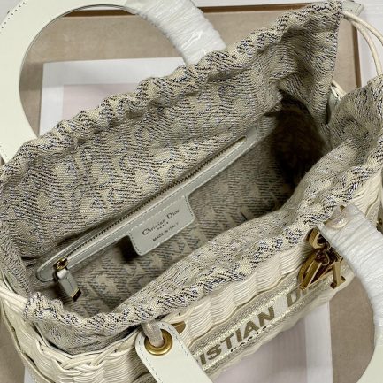 lady Di*r wicker bag - image 6