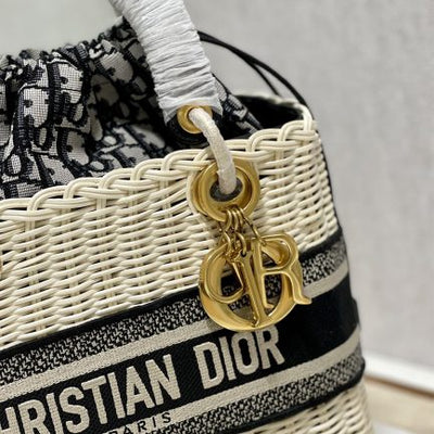 lady Di*r wicker bag - image 3