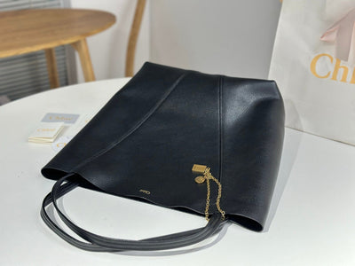 Chlo Spin tote bag in black grained leather - Image 5