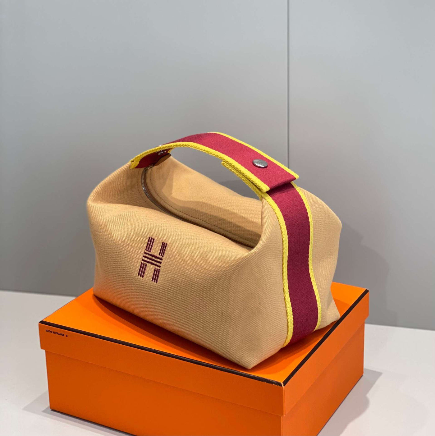 Herm*s bride a brac pm clutch bag orange mix red 12x20x10cm - image 6