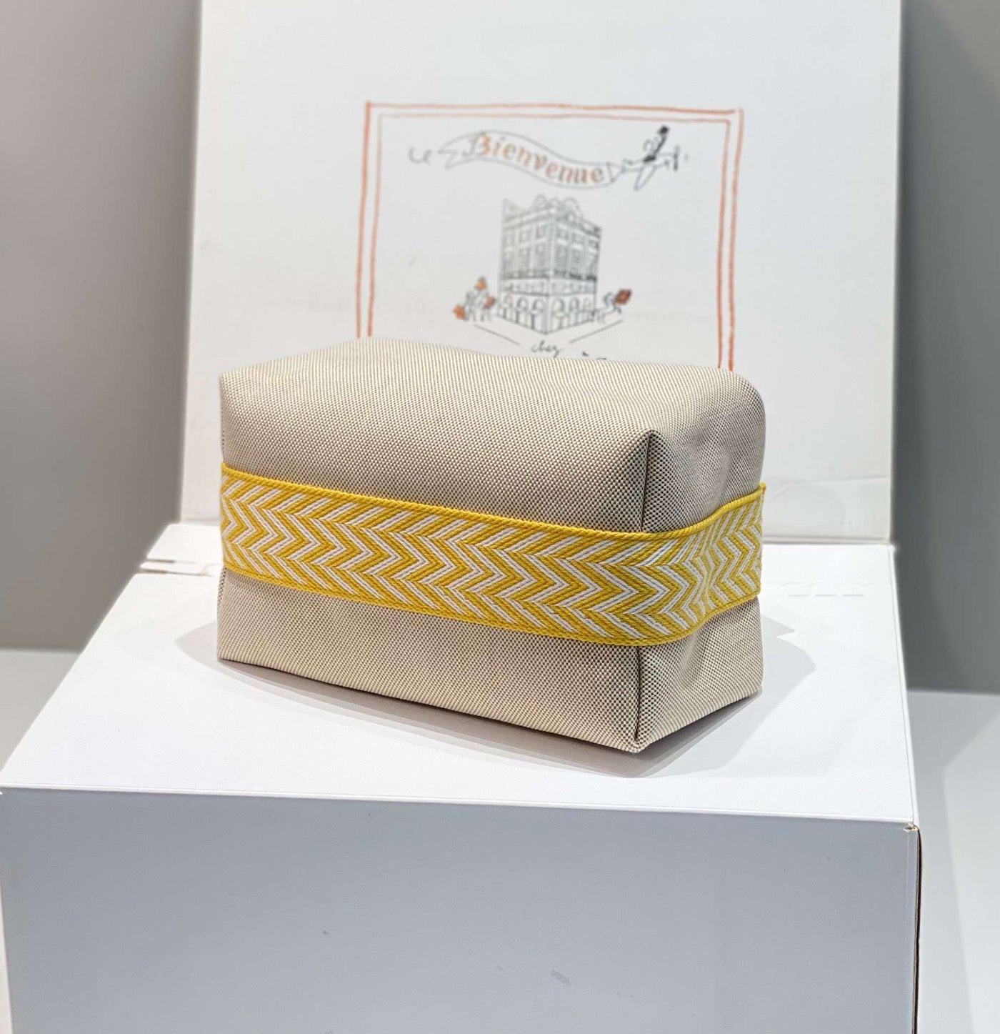 Herm*s bride a brac pm clutch bag yellow fabric 12x20x10cm - image 7