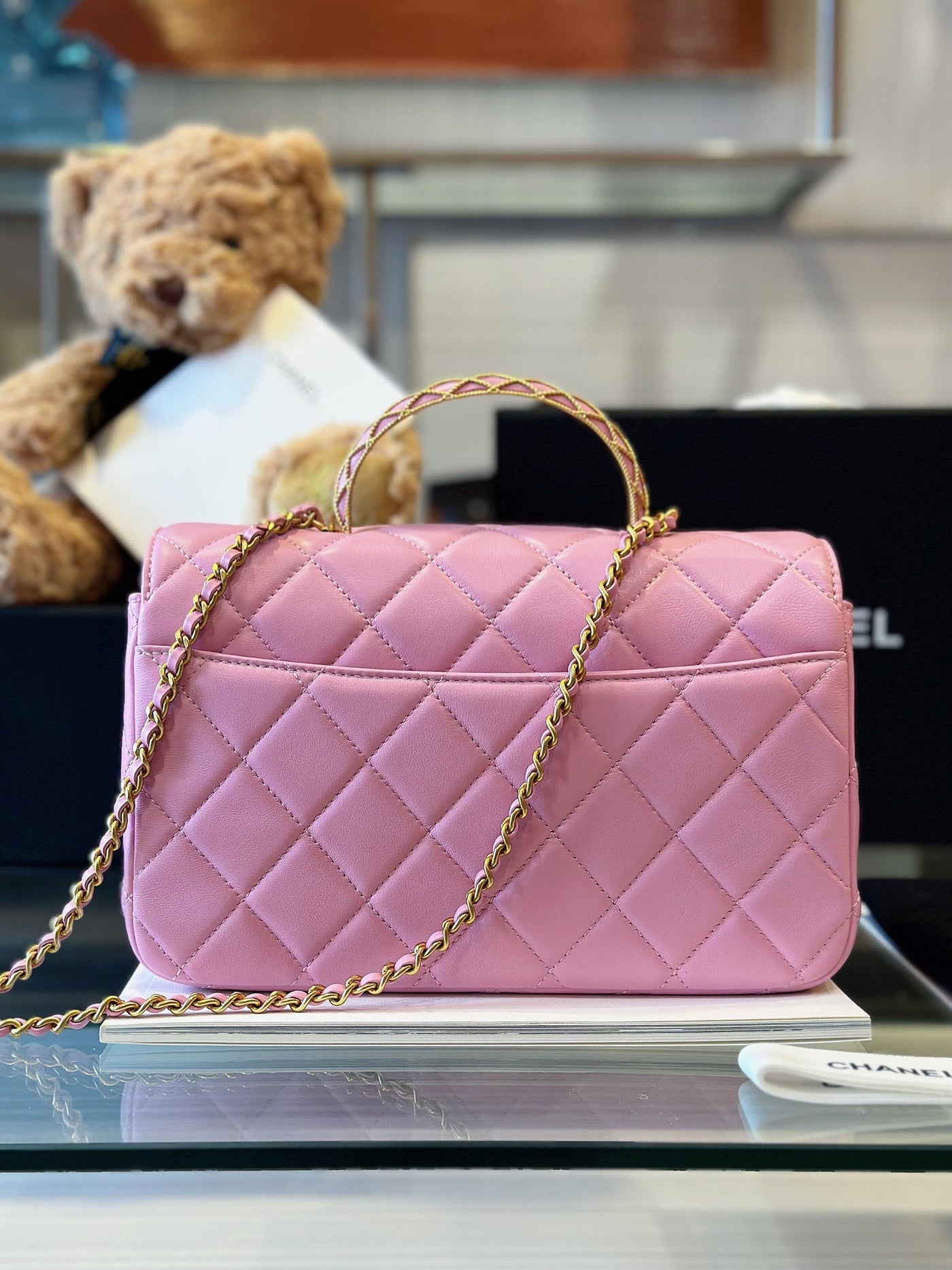 Chan*l coco mini handbags pink with lock gold 22x21cm - image 3
