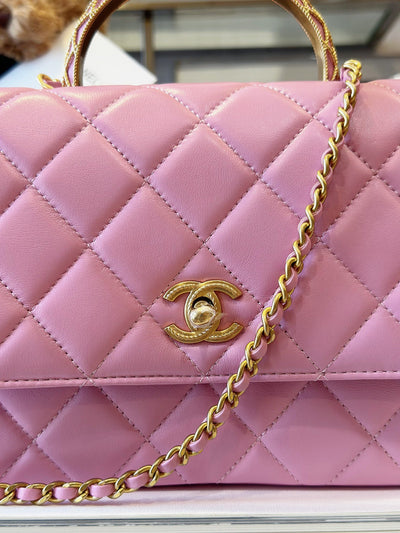 Chan*l coco mini handbags pink with lock gold 22x21cm - image 4
