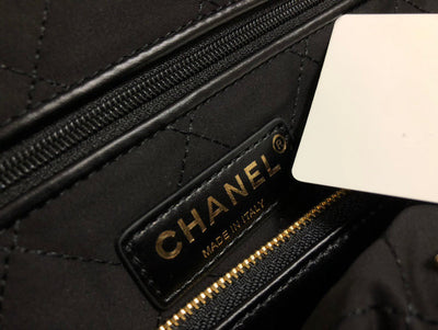 Chan*l 22 shiny calfskin shopping handbags black with wallet 22cm - image 3