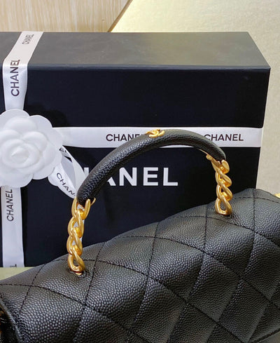 Chan*l handle woman’s black leather handbags pebbled leather 19cm - image 2