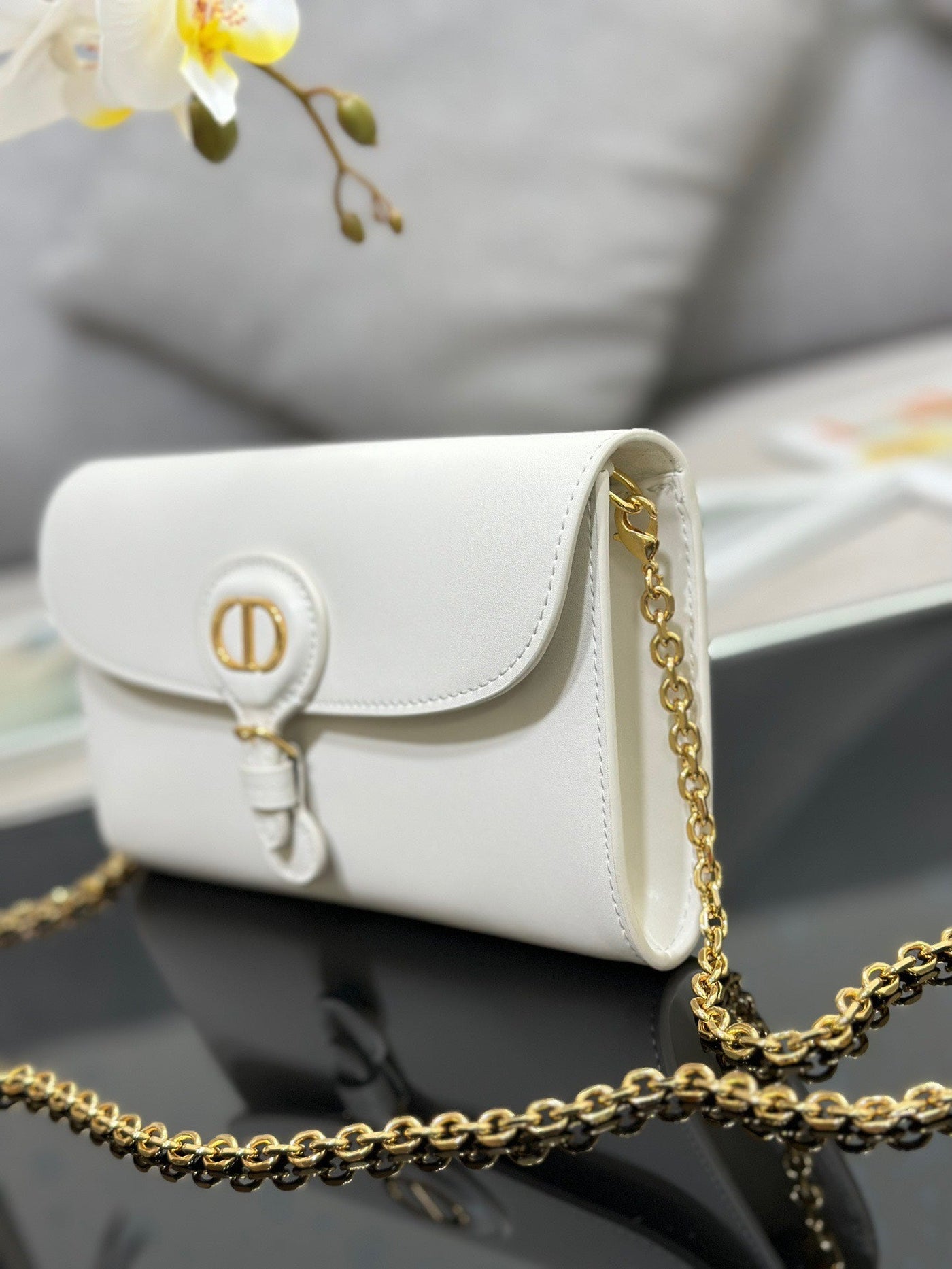 Di*r bobby women’s crossbody bag super white smooth leather 21.5x12x4cm - image 3