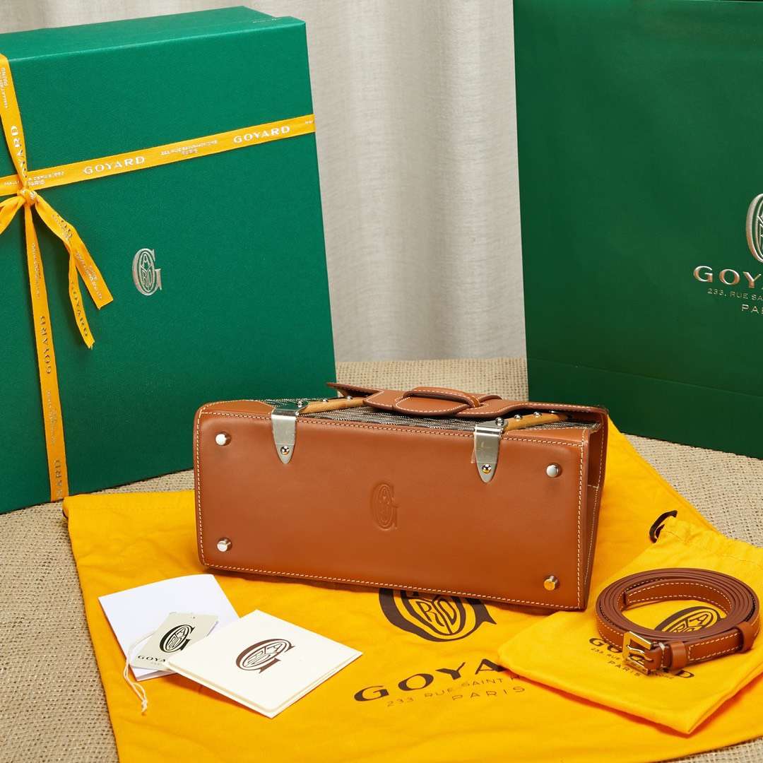Goya*d saigon brown handbag with wooden handle 28cm - image 6