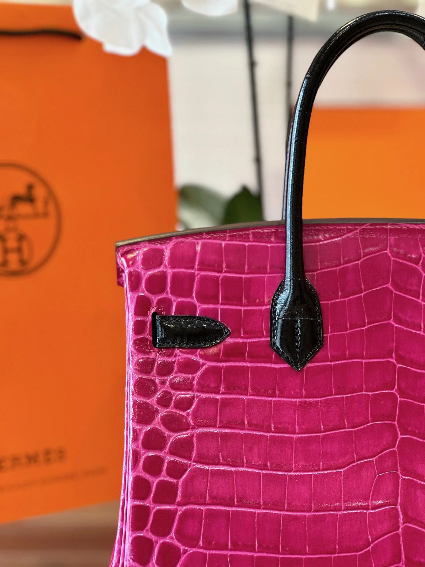 Herm*s birkin crocodile like auth woman’s pink with handle black handle 30cm - image 2