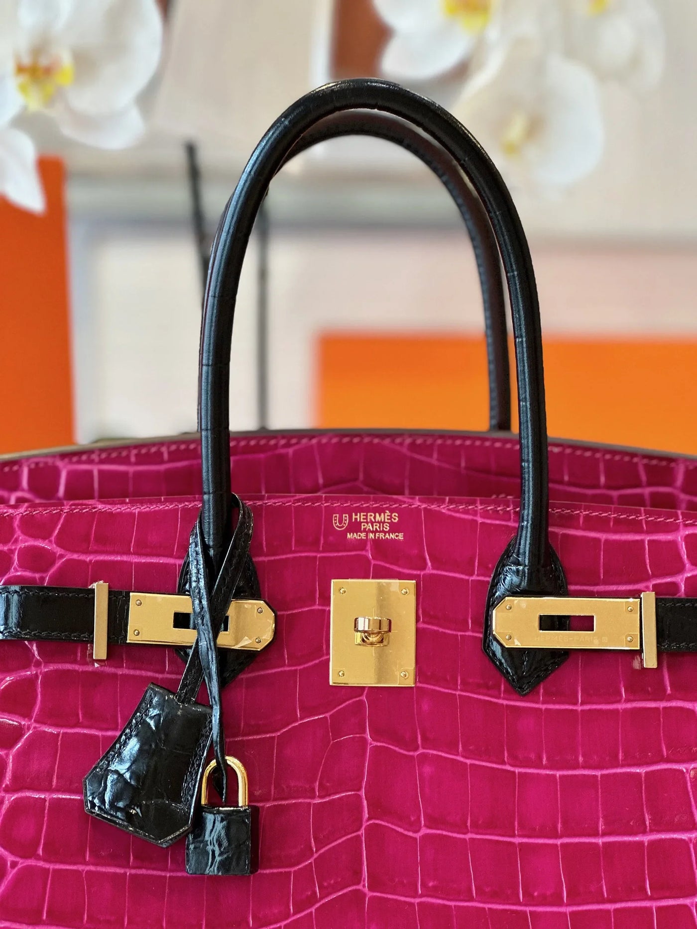 Herm*s birkin crocodile like auth woman’s pink with handle black handle 30cm - image 3