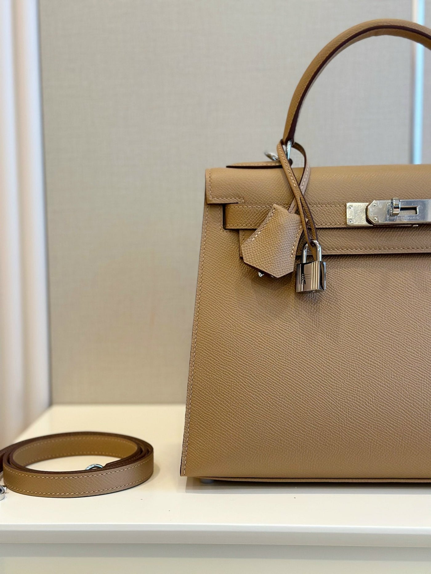 Herm*s kelly lock silver with brown handle pattern lock handbag 28cm - image 8