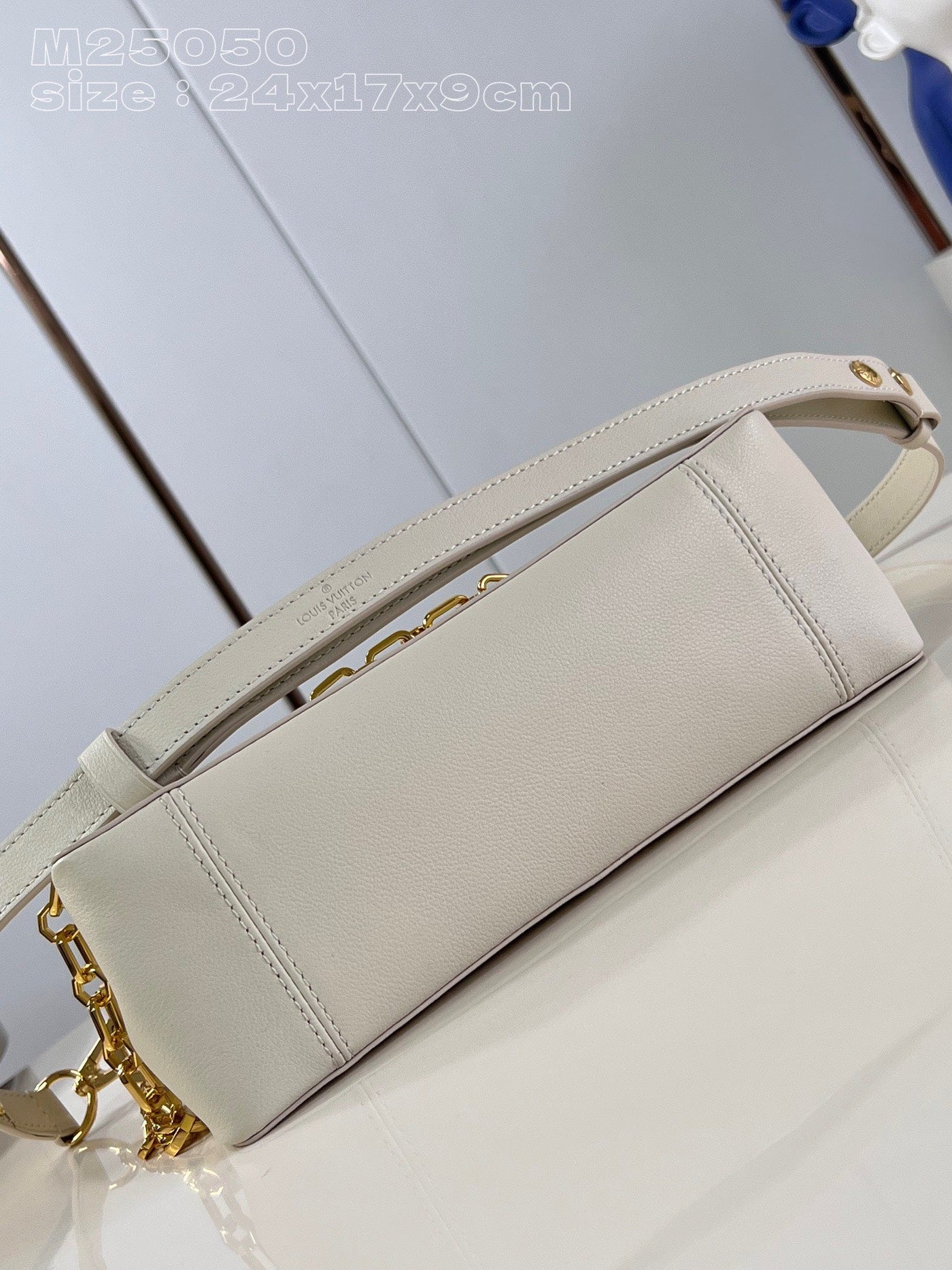 Lou*s Vuitt*n lv dauphine soft women’s white cowhide leather bag 24x17x9cm - image 5