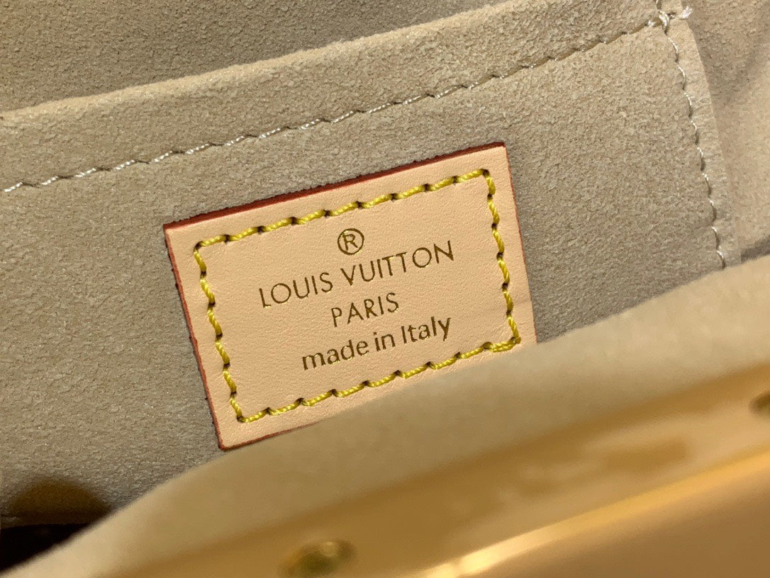 Lou*s Vuitt*n lv clucth tisitt like auth lock handbags 28x14cm - image 7