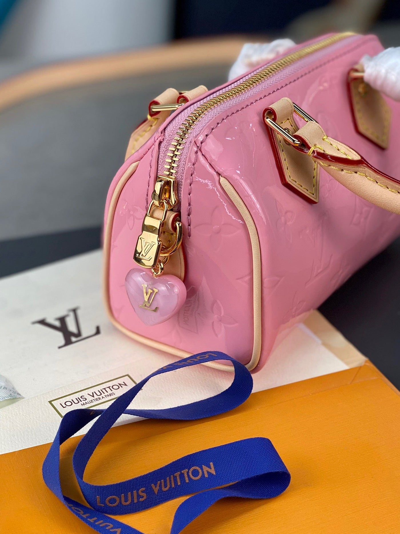 Lou*s Vuitt*n lv nano speedy pink mini like auth shiny leather handbags 16x10x7.5cm - image 2