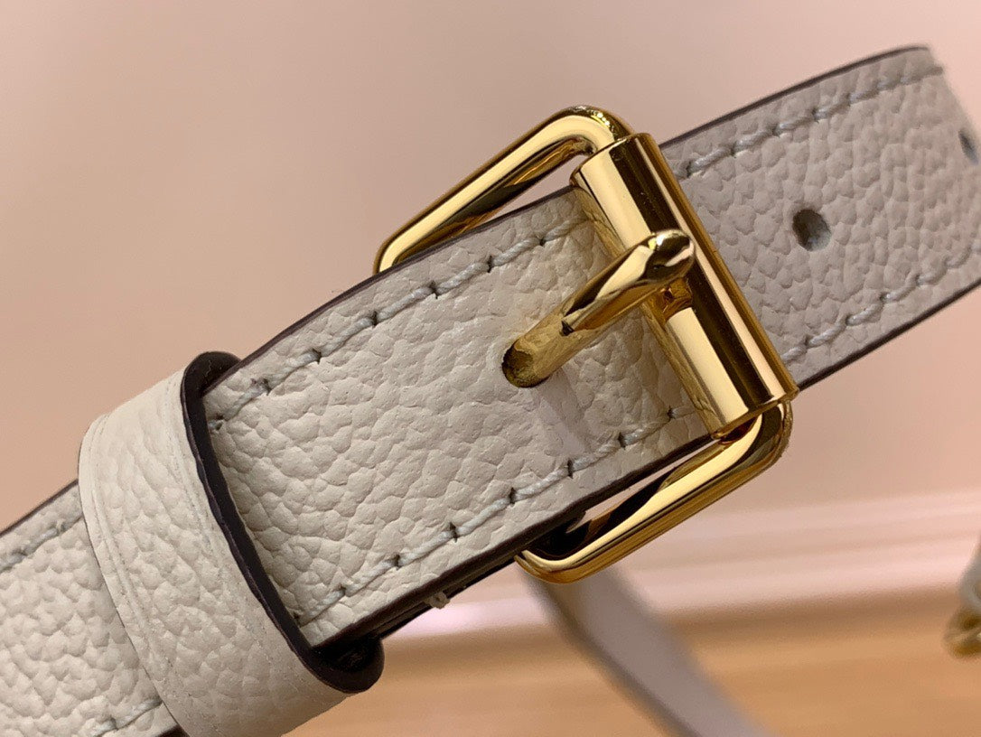 Lou*s Vuitt*n lv on the go mini replica 11 white milk handbags 25x13x10cm - image 5