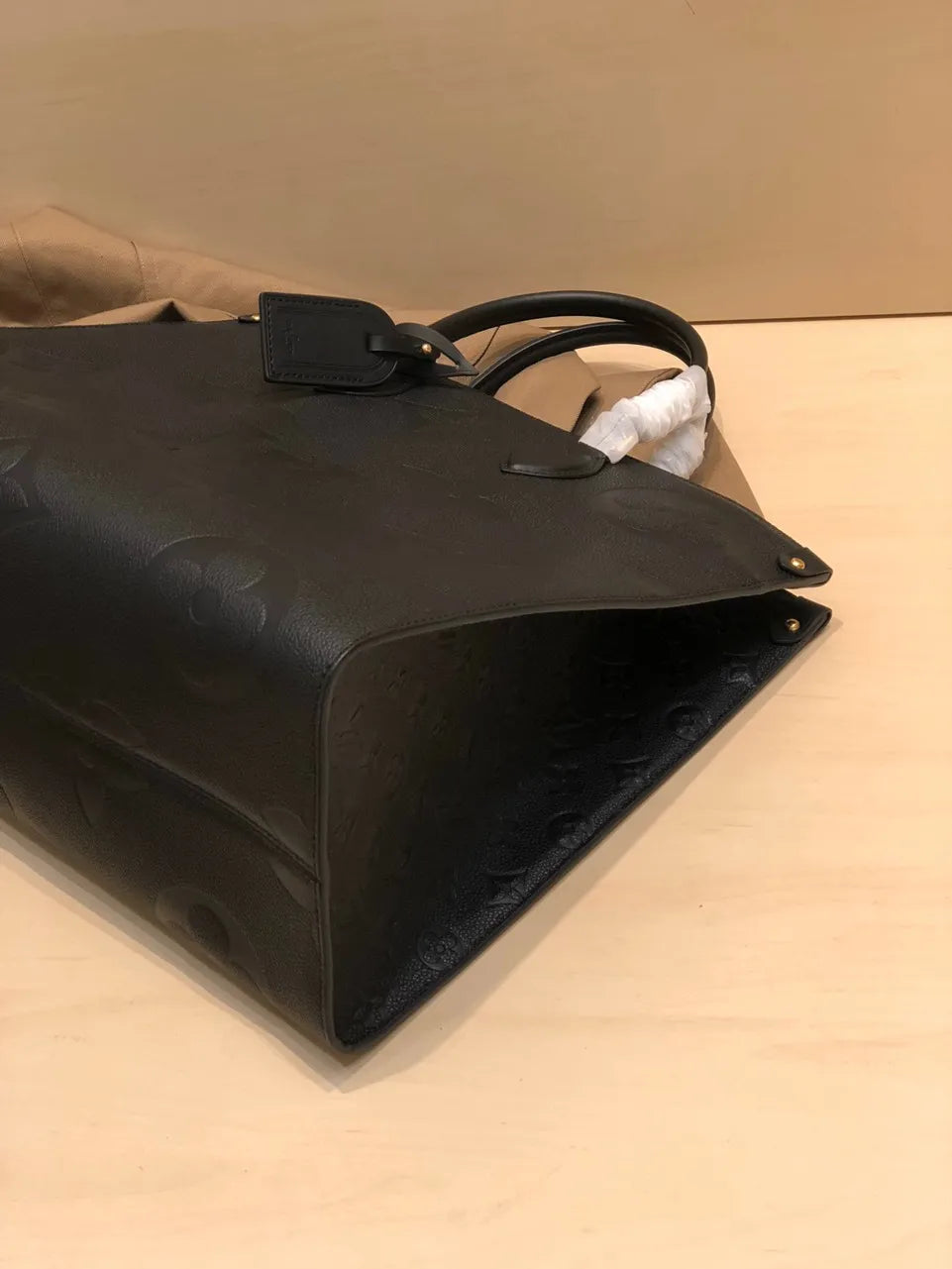 Lou*s Vuitt*n lv on the go pm tote bag replica 1:1 black handbags 35cm - image 7