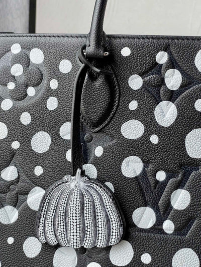 Lou*s Vuitt*n lv on the go black polka dot pattern handbags 35x27x14cm - image 3