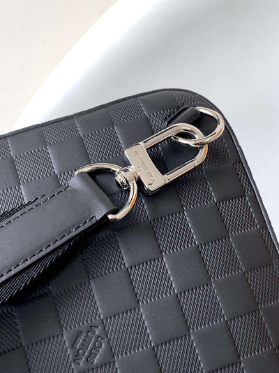Lou*s Vuitt*n lv avenue men’s bag like auth checkerboard pattern black 20x31x7cm - image 3
