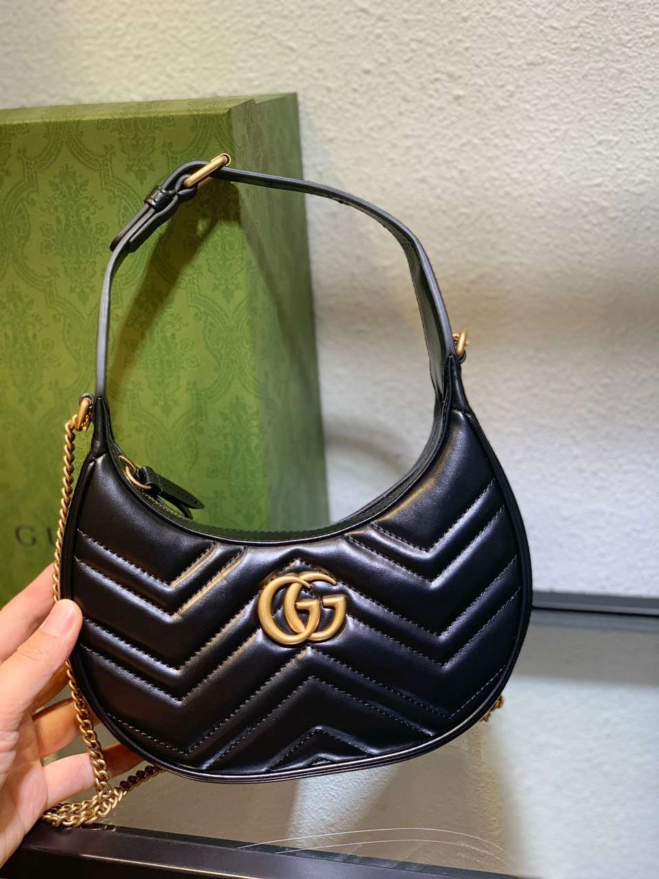 Guc*i gg marmont half moon luxury handbag black 24cm - image 2