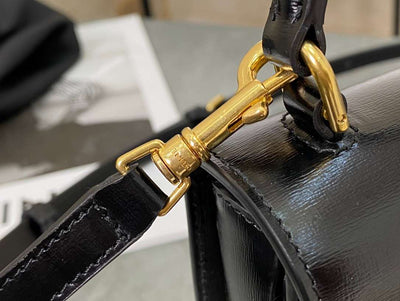 Cel*ne handle black wrinkled leather 15.5×11.5x5cm - image 6