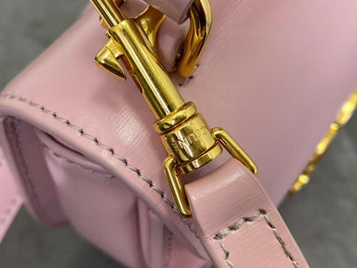 Cel*ne handle shiny wrinkled leather pink 15.5×11.5x5cm - image 8