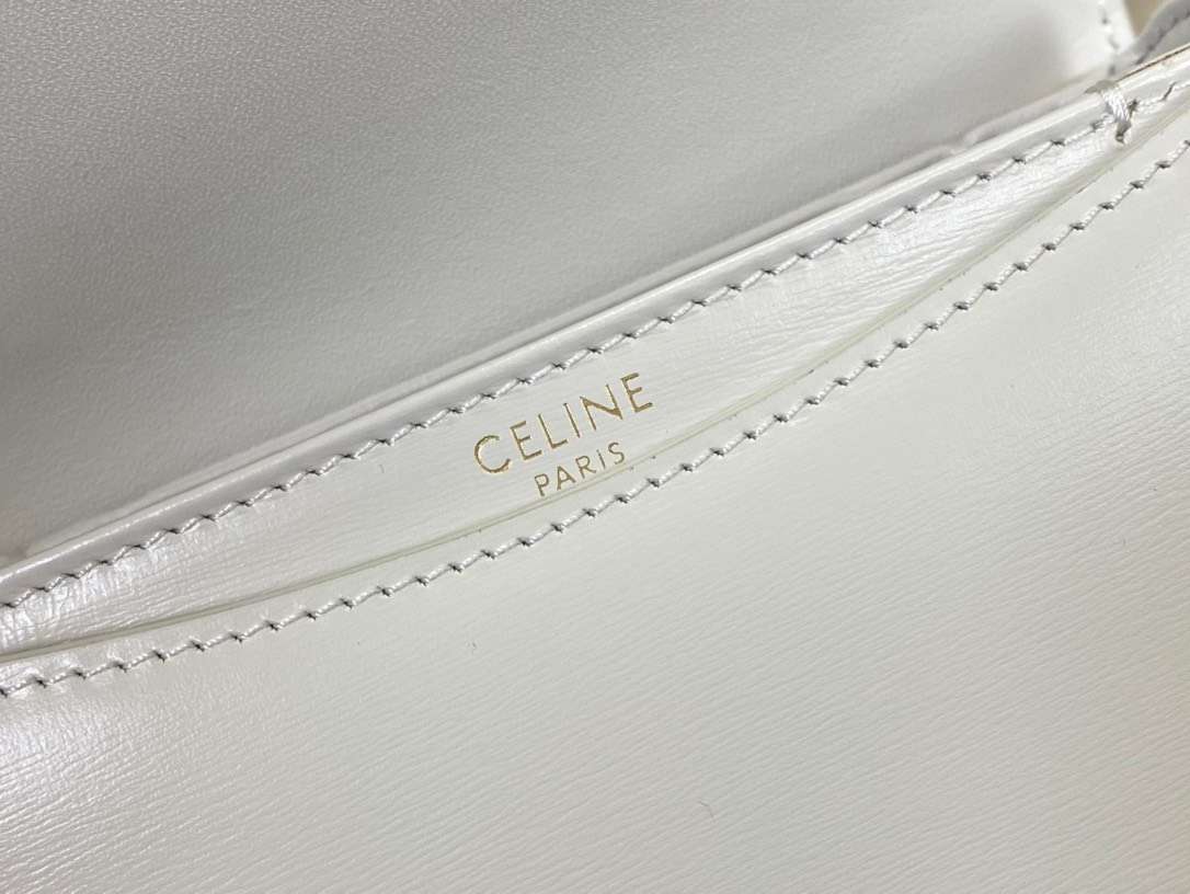 Cel*ne handle white smooth leather 15.5×11.5x5cm - image 2