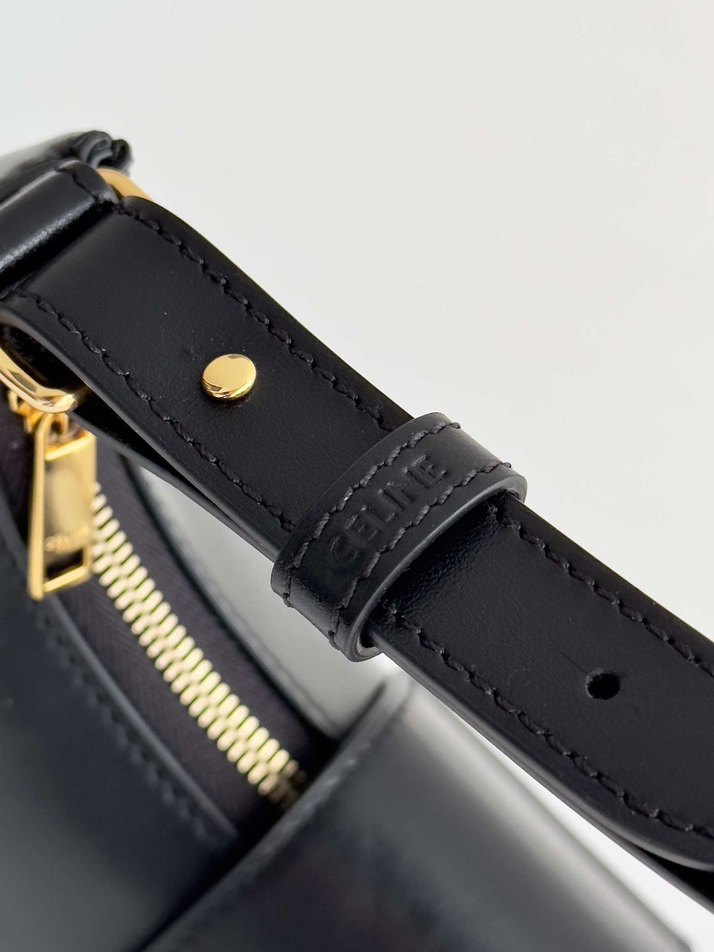 Cel*ne triomphe curved black matte leather 23x14x7cm - image 6