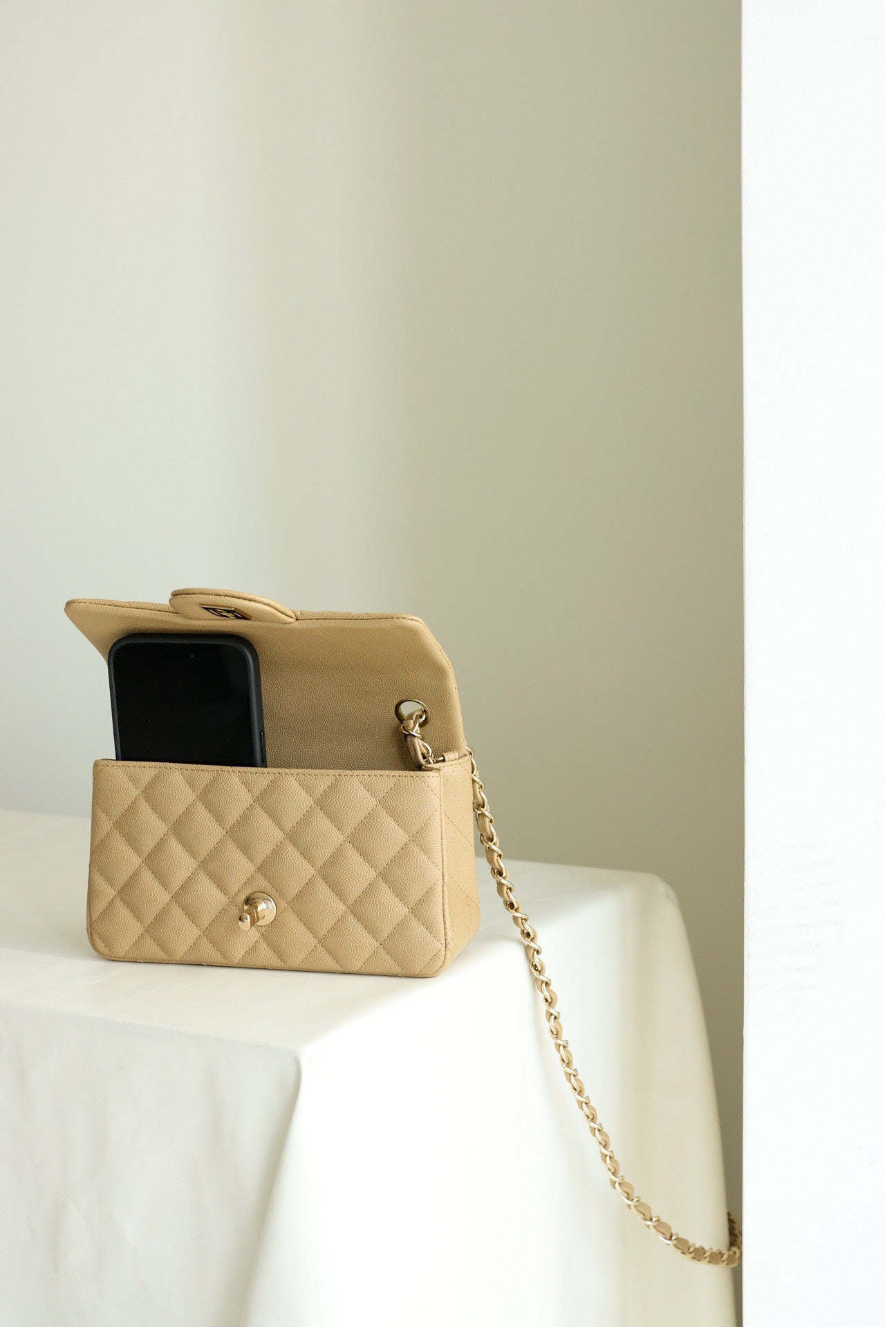 Chan*l classic 11 handbag flap mini woman’s beige 20cm - image 3