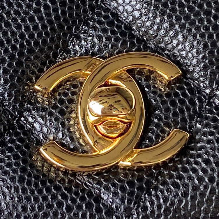 Chan*l woc charm replica 11 handbag lizard skin black with gold lock 20cm - image 4
