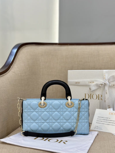 Di*r d-joy women’s handbag, ice blue cowhide leather, like auth 26cm - image 4