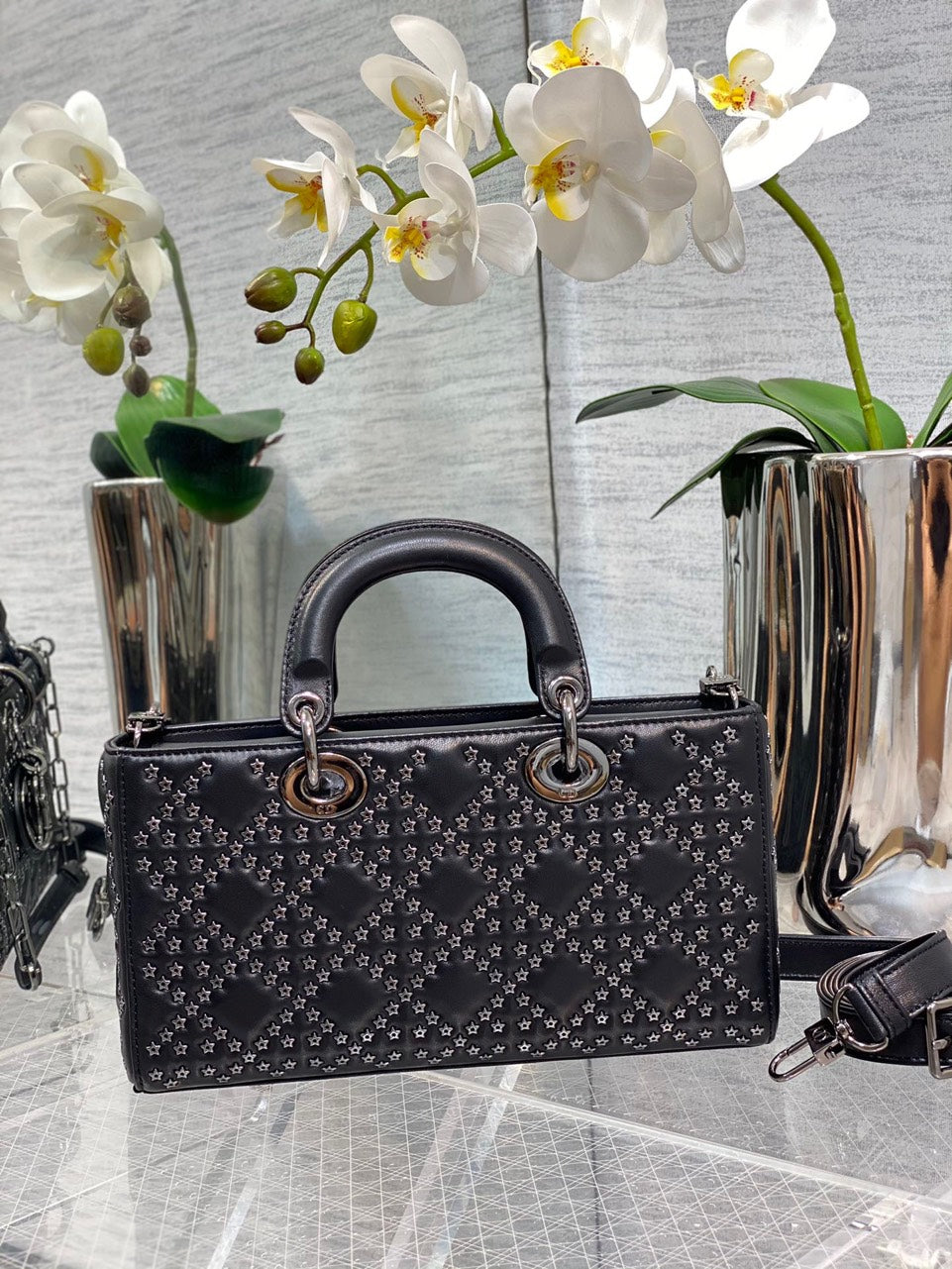 Di*r d-joy super premium black handbag with star studs 26cm - image 2