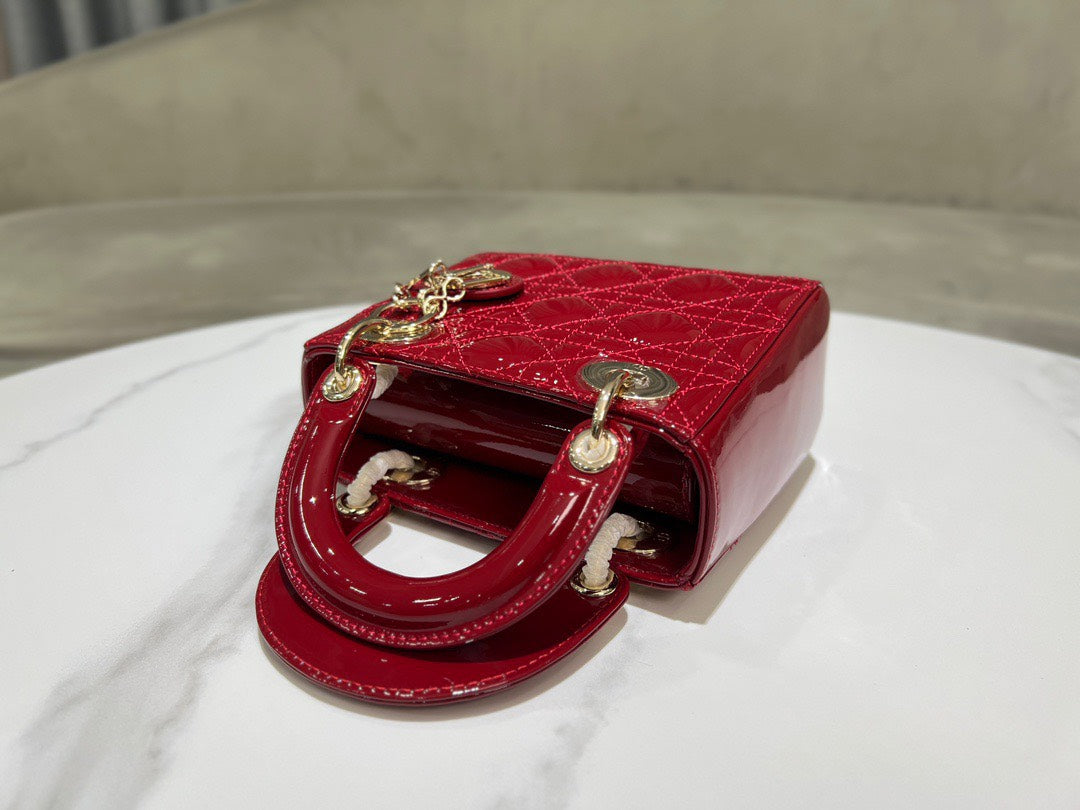 Di*r lady mini super quality women’s handbag, glossy red, 17cm - image 5