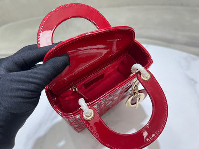 Di*r lady mini super quality women’s handbag, glossy red, 17cm - image 7