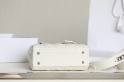 Di*r my lady rep 11 high-end women’s handbag white silver lock 20×16.5cm - image 7