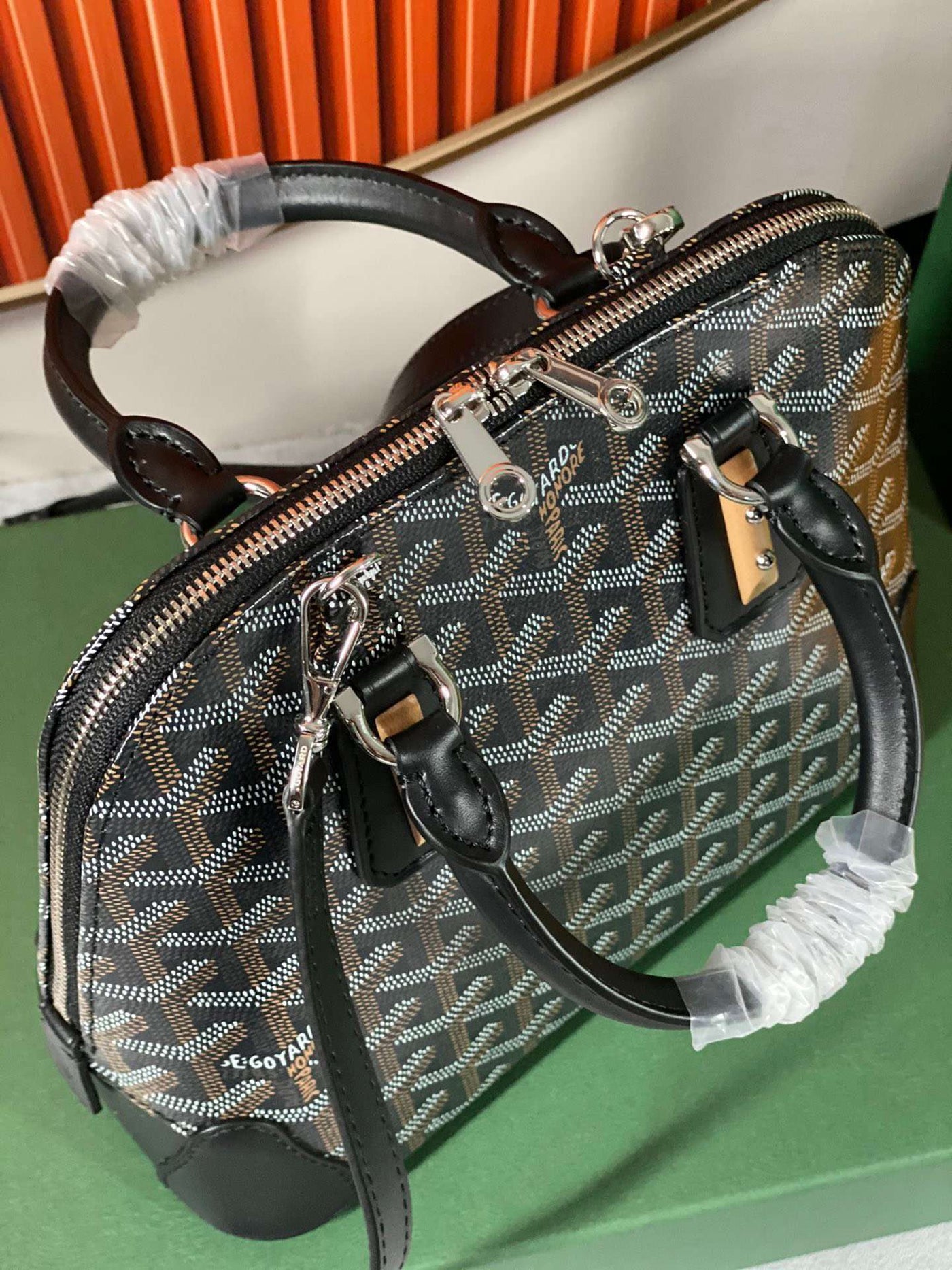 Goya*d alma vedome black replica handbag with fabric wrapped leather strap 24cm - image 5