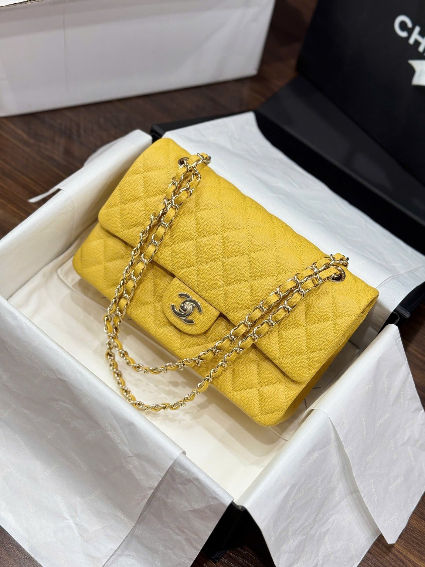 Chan*l classic sheepskin yellow woman’s handbags like auth 23cm - image 3