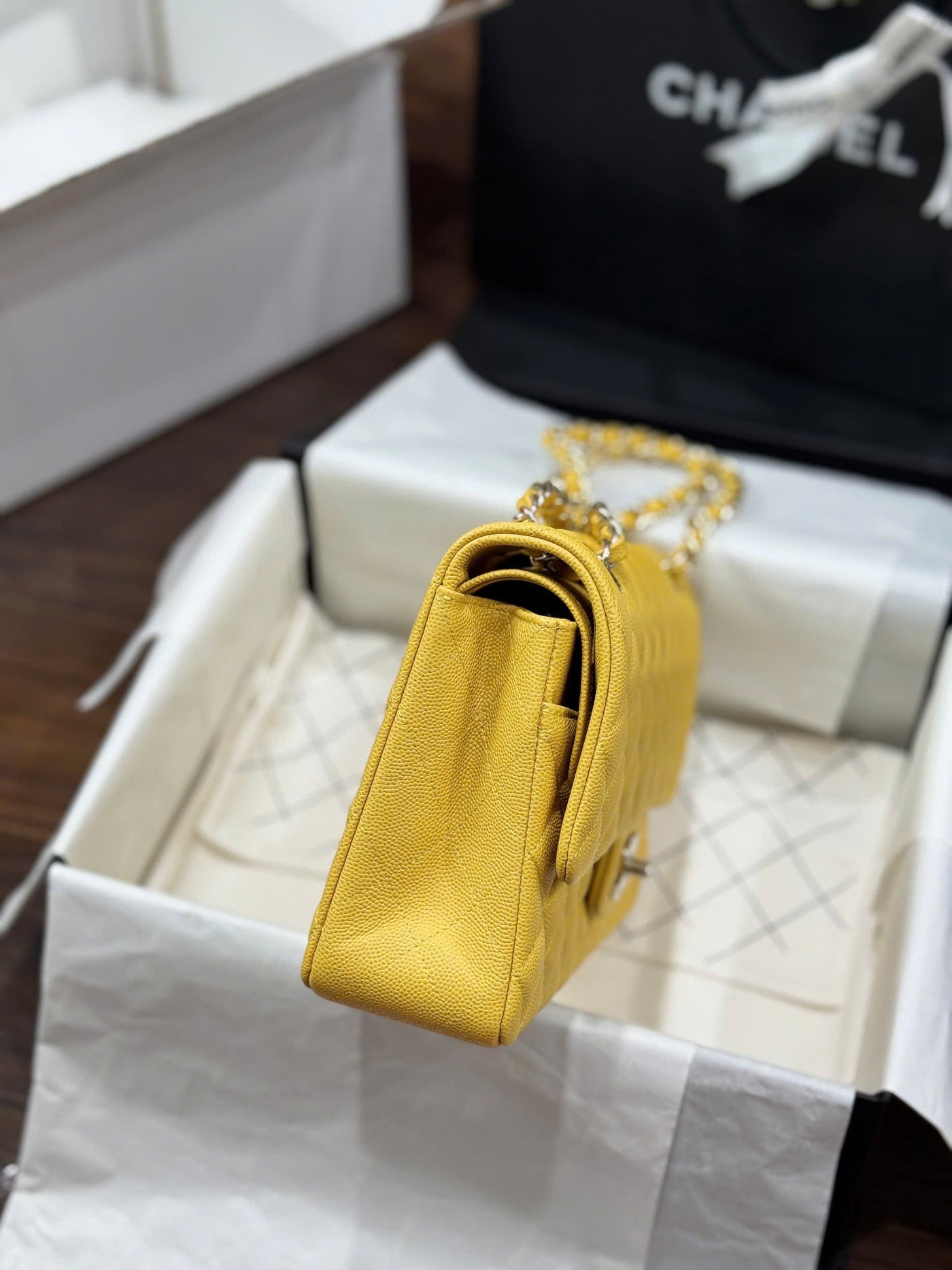 Chan*l classic sheepskin yellow woman’s handbags like auth 23cm - image 4