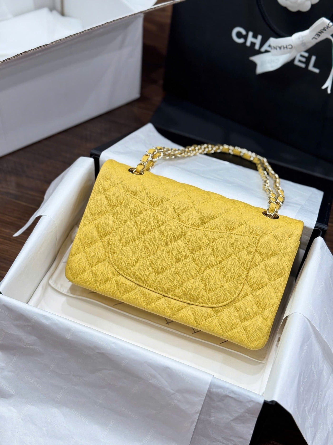 Chan*l classic sheepskin yellow woman’s handbags like auth 23cm - image 7