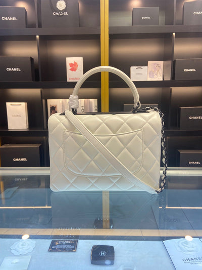 Chan*l trendy white smooth leather with lock black handbags 25cm - image 6