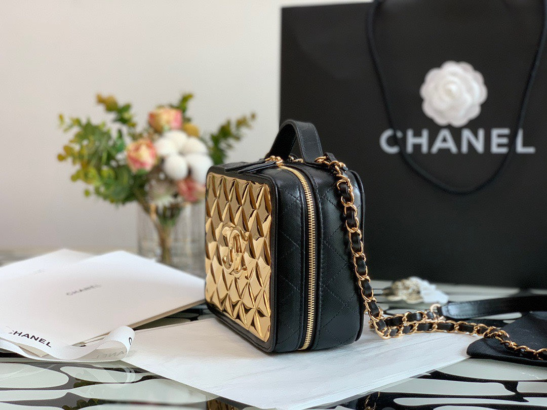 Chan*l vanity case black yellow replica 1:1 box form handbags 19cm - image 5