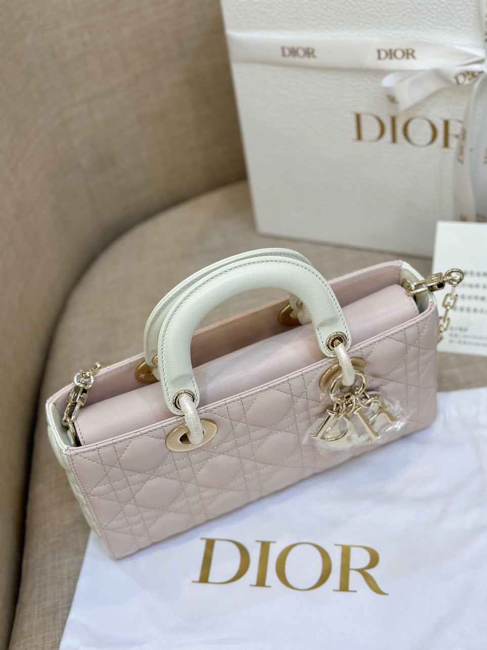 Di*r d-joy women’s handbag pink cowhide 26cm - image 3