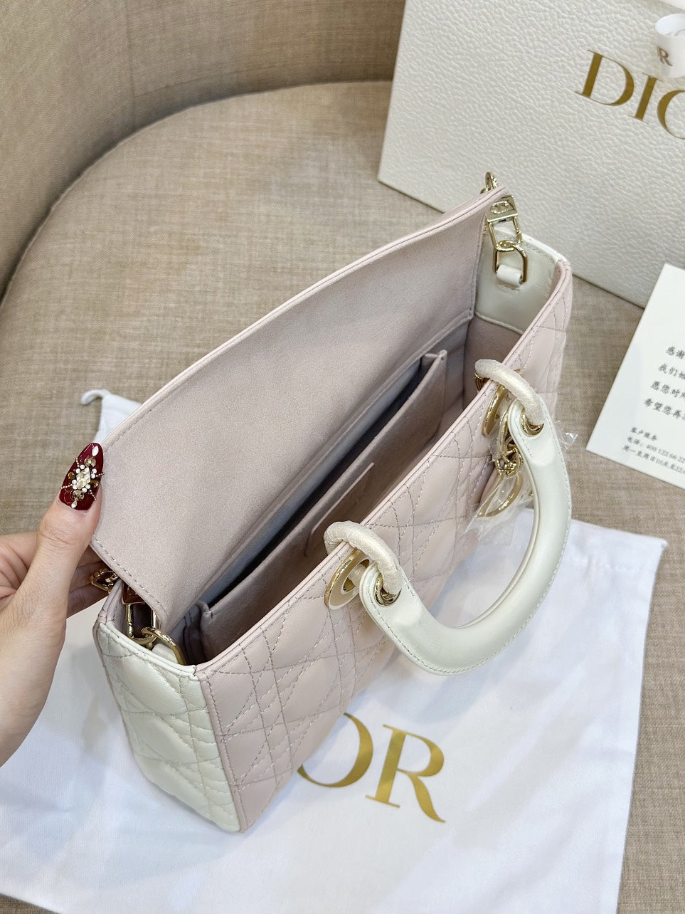 Di*r d-joy women’s handbag pink cowhide 26cm - image 7