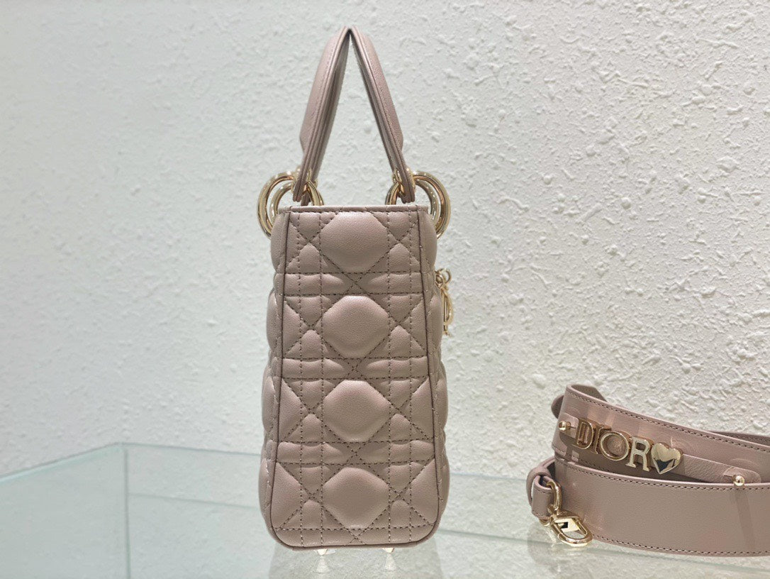 Di*r lady super light pink handbag 20cm - image 3