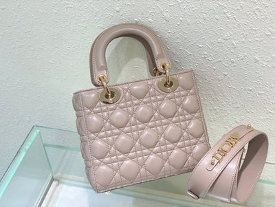 Di*r lady super light pink handbag 20cm - image 4