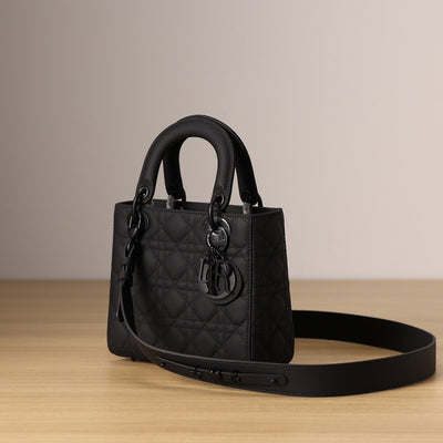 Di*r lady matte women’s black handbag 20cm - image 2
