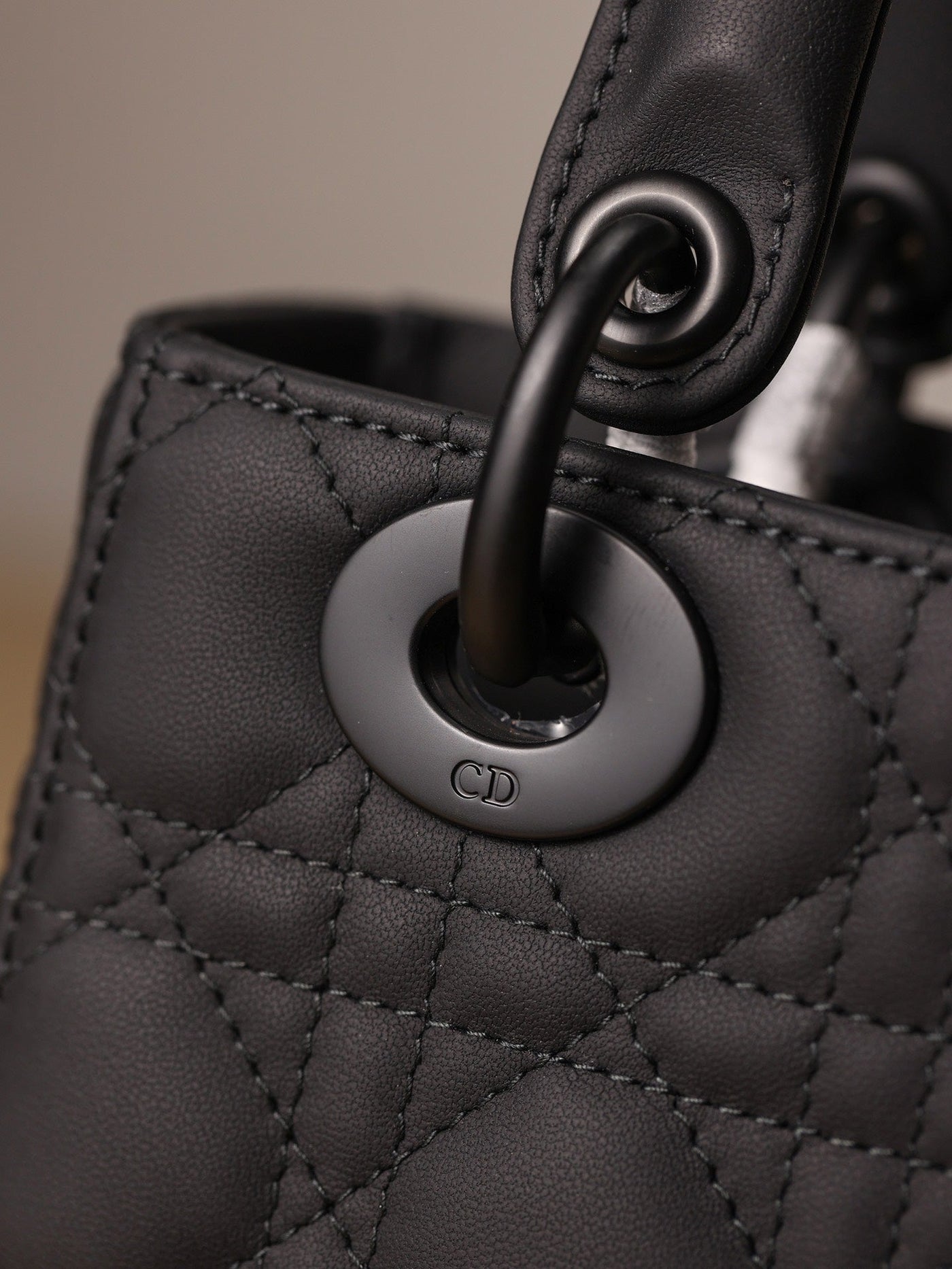 Di*r lady matte women’s black handbag 20cm - image 3