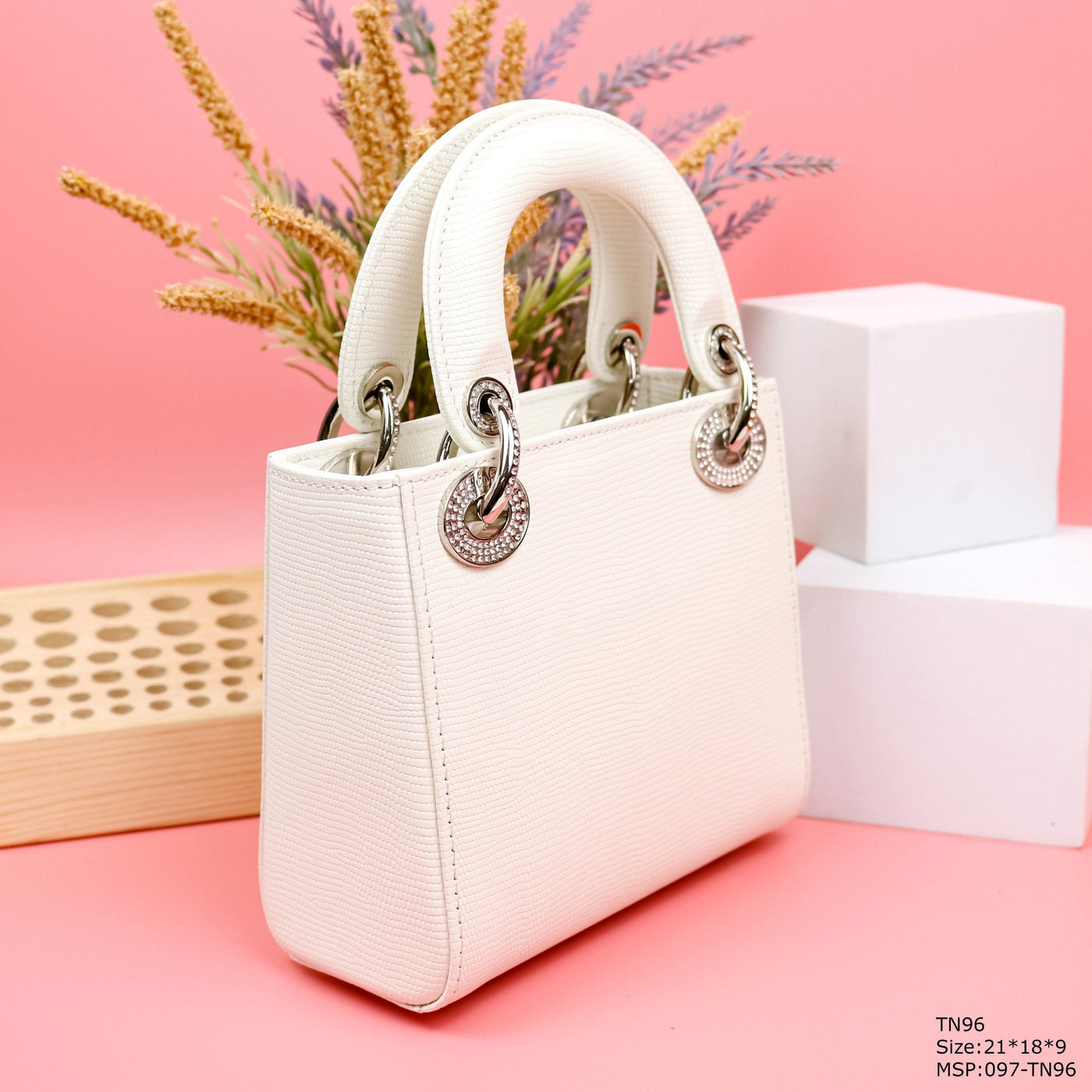 Di*r my lady white beaded handbag 21x18x9cm - image 3